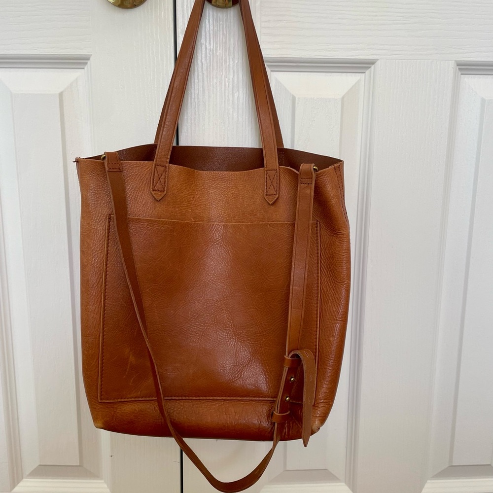 Madewell Transport Tote in English Saddle